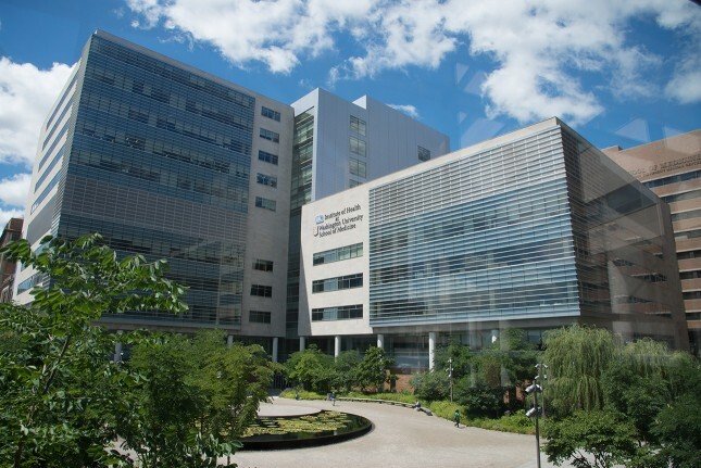 A picture containing sky, outdoor, building, city Description automatically generated