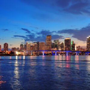 Endocrinology USCE in Miami, Florida An image promoting an Endocrinology U.S. Clinical Experience (USCE) in Miami, Florida, featuring a captivating night scene of the city, highlighting the opportunities and experiences available in this program.
