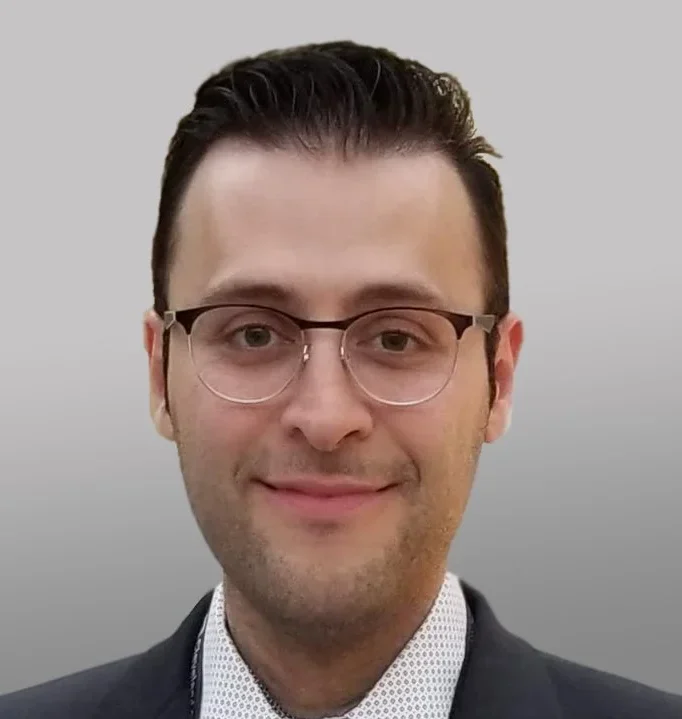 Dr. Ahed Makhoul, MD An image featuring Dr. Ahed Makhoul, MD, Palliative Care Attending at The Cleveland Clinic, highlighting his professional background and expertise.